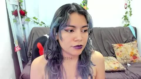 Vaiolet1314 online show from 02-24-26, 12:41