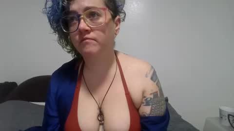 valarieak online show from 10-09-25, 08:34