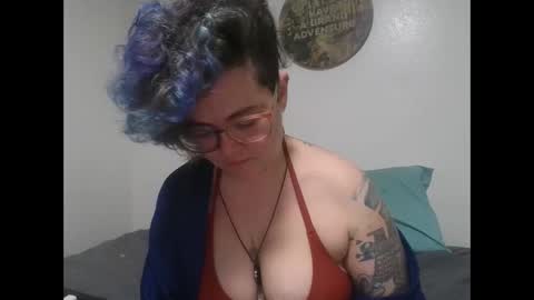 valarieak online show from 10-17-25, 07:27