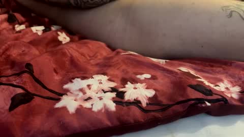 Snapshot of valdovinosr345 chatting on 10-26-25, 05:19 Daddy 007 online show from 10-26-25, 05:19