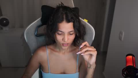 Snapshot of valecute01 chatting on 10-03-25, 03:36 valecute01 online show from 10-03-25, 03:36