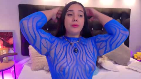 Valen Scott online show from 12-17-25, 01:06