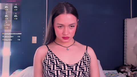 IG-valen mendoza99  twitter valenthompson99 online show from 12-15-24, 03:56