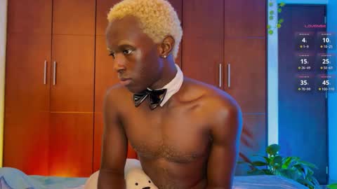   Valentin  independent Cam Boy     online show from 12-10-24, 06:01