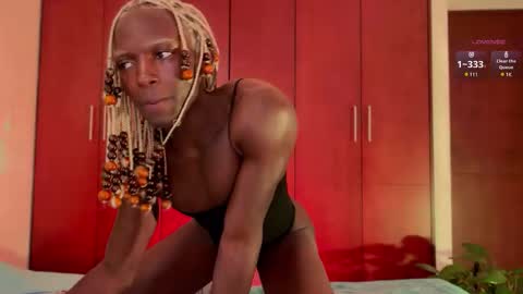   Valentin  independent Cam Boy     online show from 03-11-25, 12:00