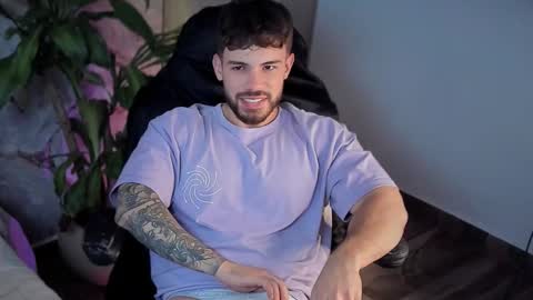 valenthinoking online show from 09-08-25, 11:59