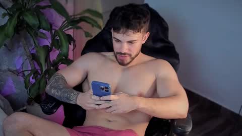 valenthinoking online show from 09-10-25, 11:27