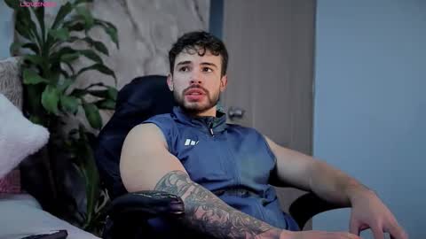 valenthinoking online show from 10-23-25, 03:06