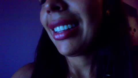 Snapshot of valentina_camposs chatting on 12-21-24, 05:07 valen online show from 12-21-24, 05:07