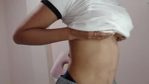 Snapshot of valentina_camposs chatting on 09-12-25, 04:51 valen online show from 09-12-25, 04:51