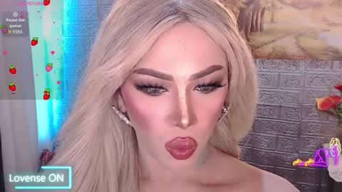 Amanda online show from 12-01-25, 05:29