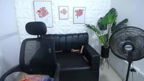 Valentina  online show from 02-13-25, 09:27