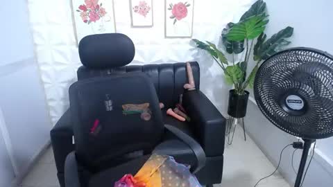 Valentina  online show from 02-22-25, 01:44