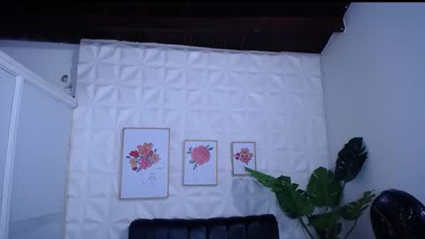 Valentina  online show from 12-21-25, 09:44