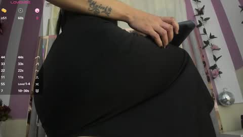 VALENTINA online show from 10-17-25, 04:26