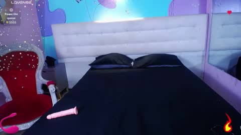 Valentinaluxee online show from 09-25-25, 08:56