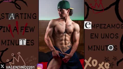 valentino online show from 11-12-25, 11:36