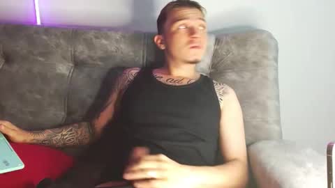 Nick online show from 11-25-25, 01:33