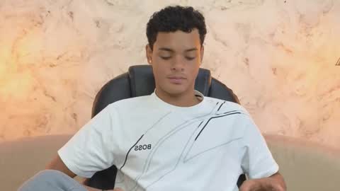 valentino_thompson online show from 09-28-25, 07:30