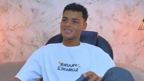 valentino_thompson online show from 10-05-25, 07:56