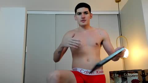 Snapshot of valentinocerati chatting on 12-25-24, 04:54 ValentinoCerati online show from 12-25-24, 04:54