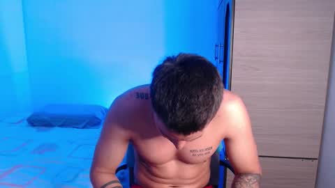 Snapshot of valentinosex_1 chatting on 10-16-25, 09:38 VALENTINO online show from 10-16-25, 09:38
