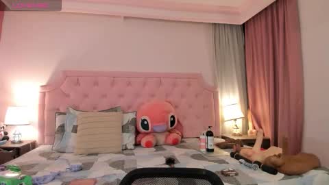 Vale Toro  online show from 11-17-25, 10:43