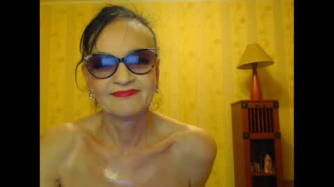 Snapshot of valenttijm3851 chatting on 02-09-25, 04:18 valentijm online show from 02-09-25, 04:18