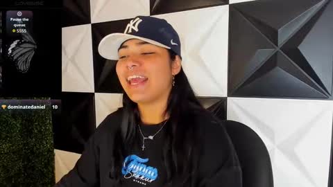 valeri_harpers4 online show from 10-25-25, 01:13