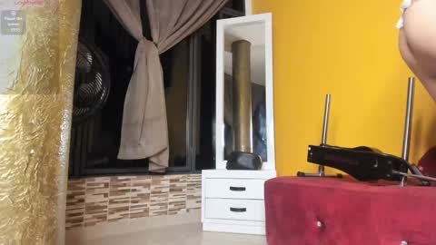 Snapshot of valeri_hurtado chatting on 11-05-25, 03:17 Valeria online show from 11-05-25, 03:17