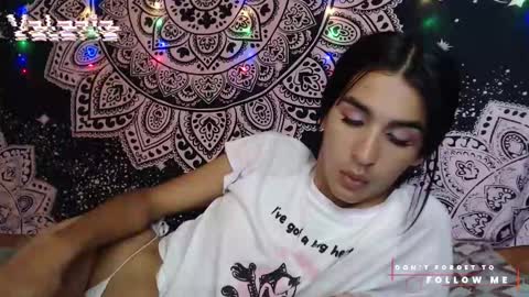 valeria online show from 11-20-25, 02:28