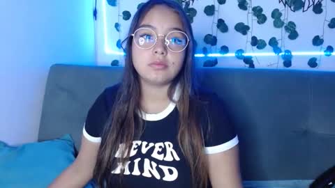 valeria online show from 01-04-25, 04:01