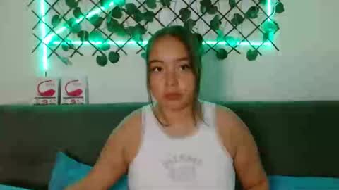 valeria online show from 02-25-25, 05:19