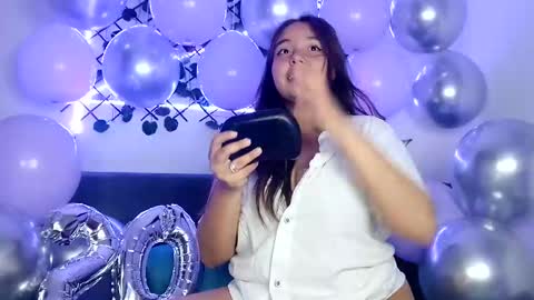 valeria online show from 03-08-25, 05:28