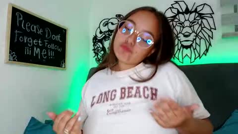 valeria online show from 10-10-25, 12:53