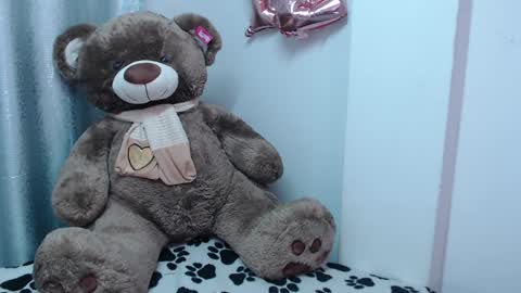 VALERIA online show from 12-20-24, 04:57