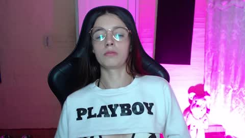 Snapshot of valeria_mendozza chatting on 12-31-24, 05:44   online show from 12-31-24, 05:44