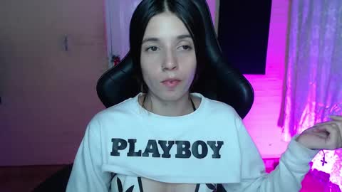 Snapshot of valeria_mendozza chatting on 02-14-25, 08:31   online show from 02-14-25, 08:31