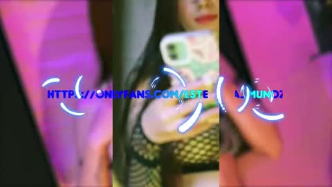 Snapshot of valeria_mendozza chatting on 03-10-25, 08:04   online show from 03-10-25, 08:04