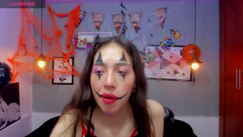 Valeria online show from 10-31-25, 03:46