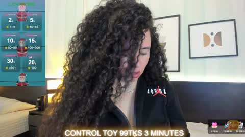 Valeria online show from 12-15-24, 12:17