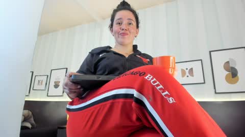 Valeria online show from 01-15-25, 07:44