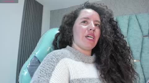 Valeria online show from 11-12-25, 02:28