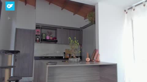 Valeria  IG valeriacorrea430 online show from 02-09-25, 10:00
