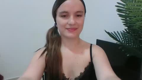 valeriafrannco online show from 01-13-25, 03:47