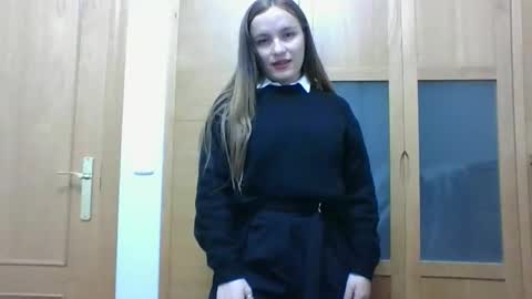 valeriafrannco online show from 10-14-25, 08:42