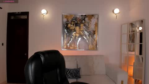 Valeria online show from 12-16-25, 03:44