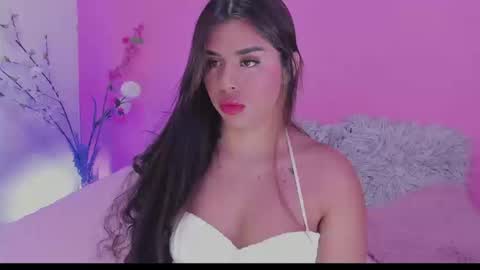 Valeria  online show from 09-26-25, 04:00