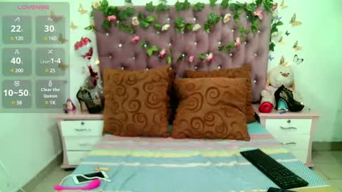 La valerie26 online show from 01-19-25, 04:12