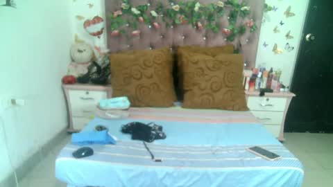 La valerie26 online show from 10-18-25, 12:17